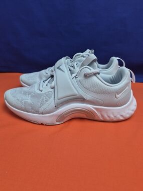 Nike Renew In-Season TR 12 Grey